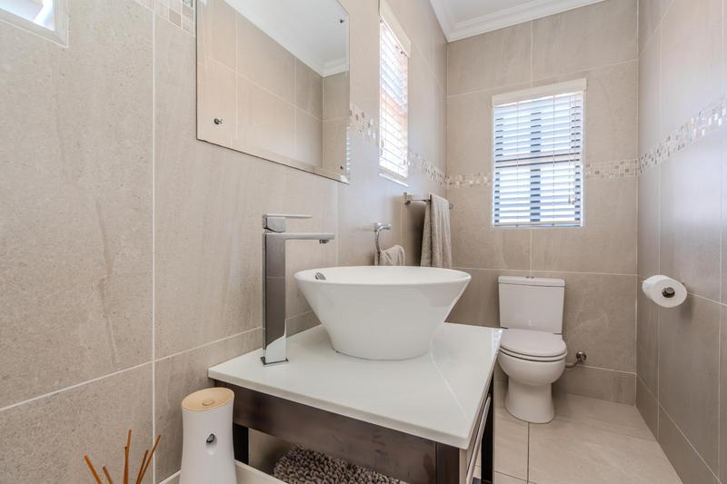 4 Bedroom Property for Sale in Calypso Beach Western Cape